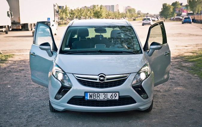 Opel Zafira cena 31500 przebieg: 256000, rok produkcji 2013 z Warszawa małe 529